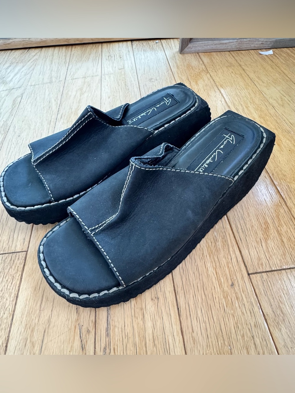 Vintage Y2K Black Leather Platform Slide Sandals Size 9 Chunky Wedge